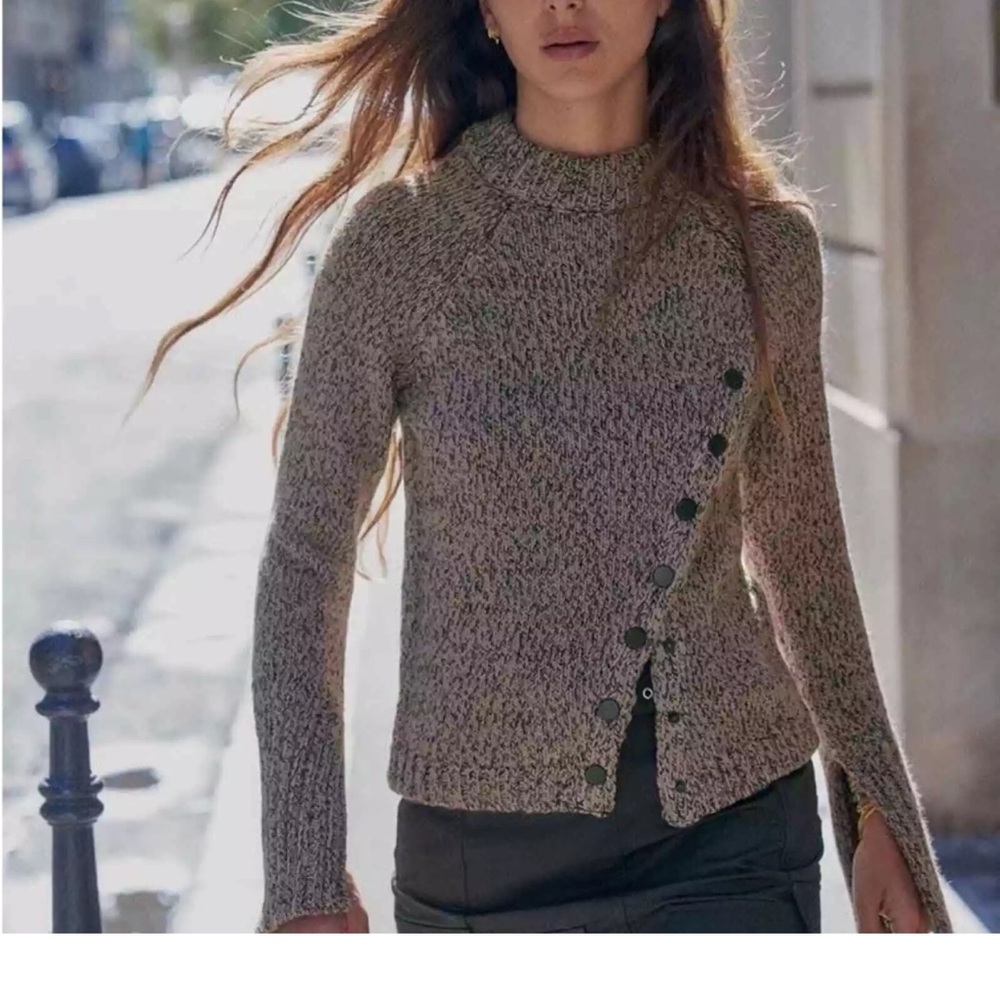 Zara asymmetric button twisted yarn knit sweater Small NWT